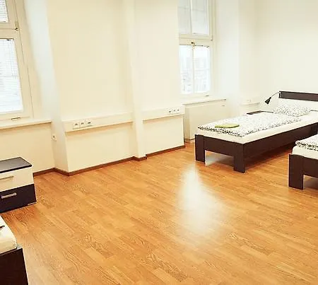 بيت شباب Folks *