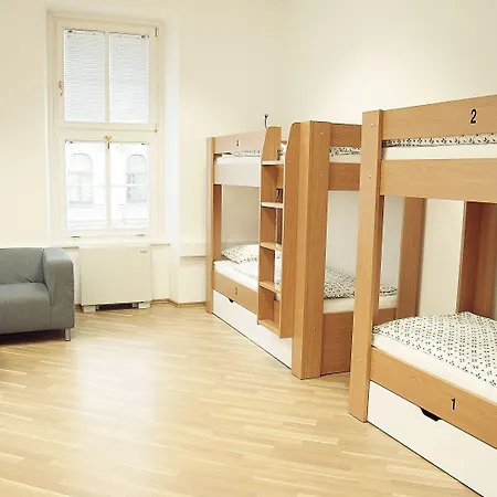 Folks Hostel