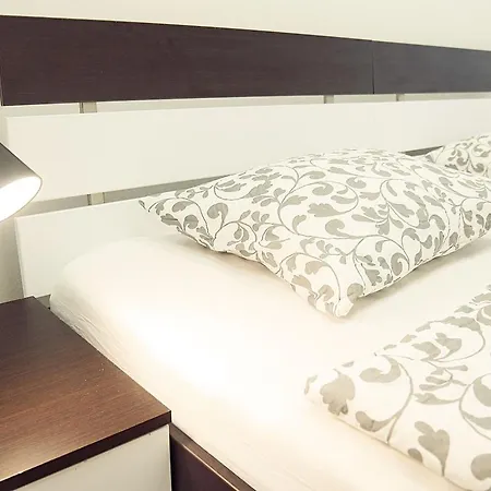 Folks Hostel