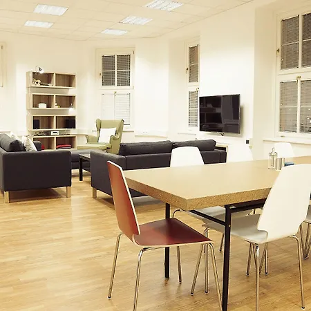 Hostel Folks Bratysława